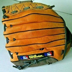 Wilson Baseball Glove 11" RHT Genuine Natural Leather A1825 Pro Staff Series